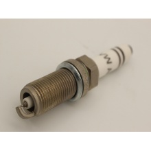 06K 905 611 C Spark plug for automotive engine parts/06K905611C