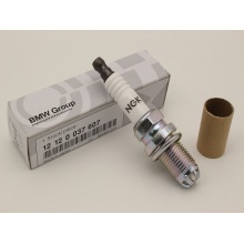 12 12 0 037 607 Spark plug for automotive engine parts/12120037607