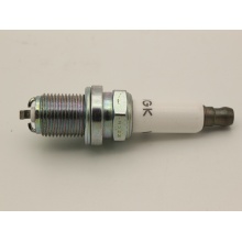 101 905 621 B Spark plug for automotive engine parts/101905621B