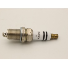 101 905 631 H Spark plug for automotive engine parts/101905631H
