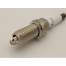 22401-ED71B NISSAN/DENSO Spark plug for automotive engine parts/22401ED71B